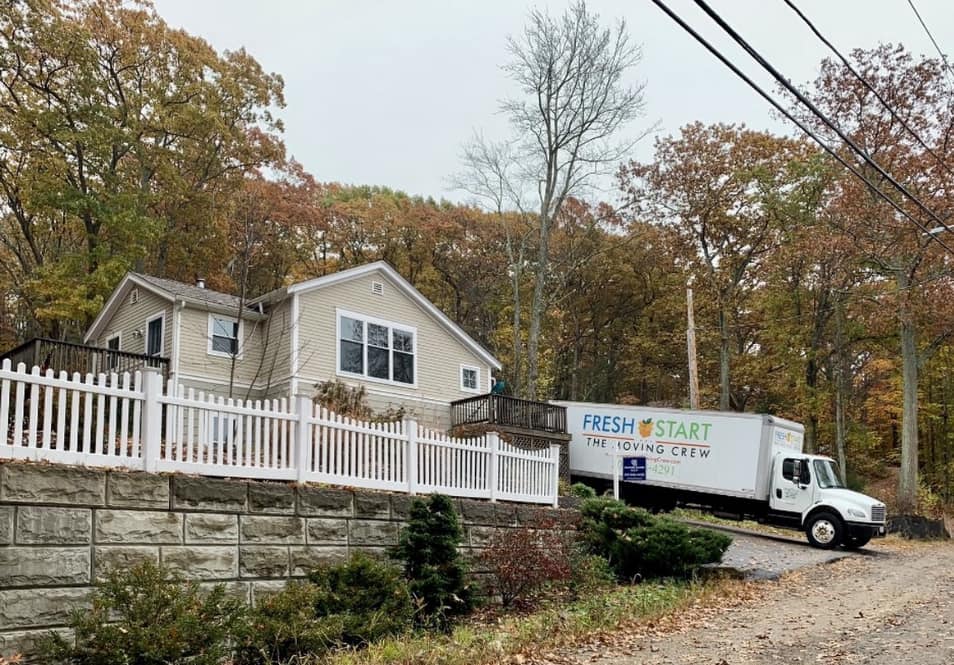 Stress-free packing and moving services in MA Top-notch packing and moving services in West Brookfield, MA